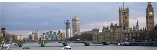 Shopping Tours London, Ghost Tours London. Tailored walking tours London